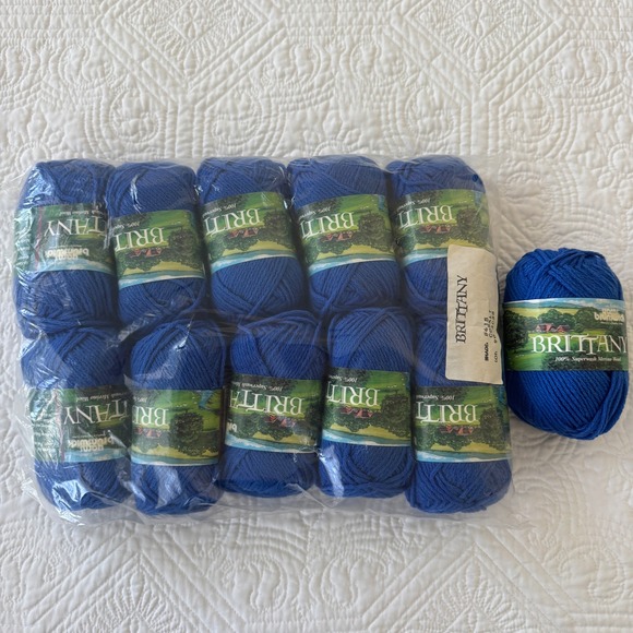 Brunswick Other - Brunswick Brittany Superwash Merino Wool Yarn 11 Skeins Cobalt Blue 8615